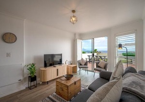 Blouberg Beachfront Apartment - Loadshedding free
