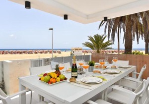 Blue Ocean by VillaGranCanaria