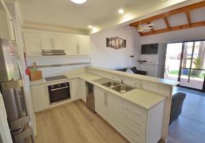 Blue Ocean Villa 3 - Kalbarri, WA