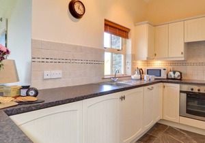 Bluebell Cottage in the beautiful Lampeter