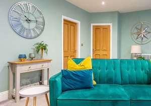 Bootham in Style - a couples retreat that sleeps 3 guests in 1 bedroom