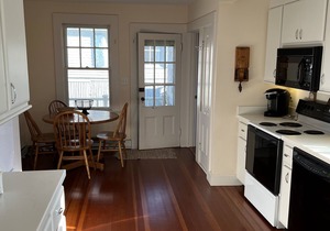 BRANT POINT breezes, spectacular views. Perfect for family. Walk to Town/Beach!