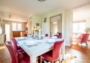 Briar Hill - sleeps 4 guests in 2 bedrooms