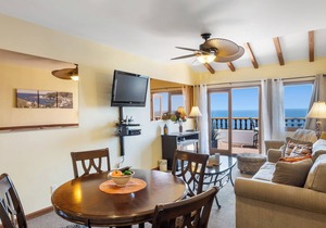 Bright & Airy Villa, Panoramic Views from all Rooms, 6-Seat Golf Cart, WIFI