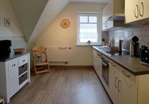 Bright and friendly furnished apartment in a central and quiet location! -