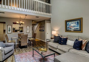 Bright and inviting condo w/shared pools & tennis courts - near the beach