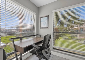 Bright and Spacious 2 bedroom Ocean Front Condo - Top Floor End Unit