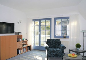 Bright forest near apartment in the oak park Prerow, 2 pers., WLAN, south-west-facing balcony