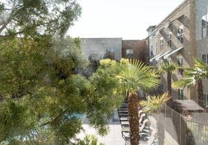 Bright Walnut Creek 2BR w/ Gym, Pool & Spa, steps to BART, by Blueground