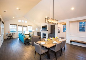 Bring your 🚲 ~ resort pool + amenities ~ near Bachelor ~ concert shuttle ~ wifi