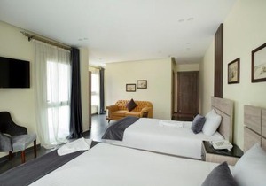 Brothers Pyramids View