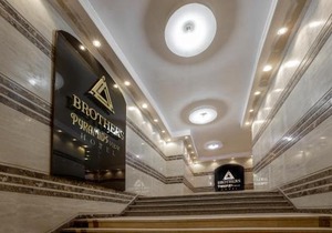 Brothers Pyramids View