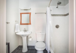 Broughton Central by Lucky Savannah