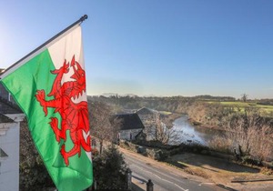 Bryn Min Manton Apartment