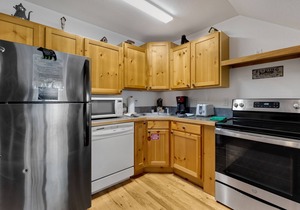 Bugle Pointe A03 (Private Hot tub) River Views!