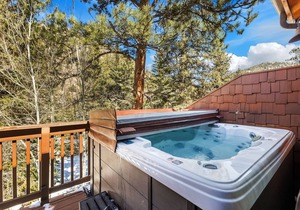 Bugle Pointe B21 (Private Hot tub) River Views!