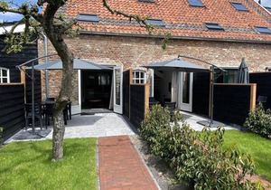 Bungalow ∙ 2 bedrooms ∙ 4 guests