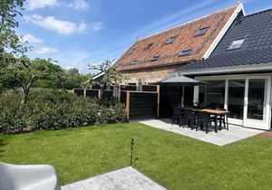 Bungalow ∙ 3 bedrooms ∙ 6 guests
