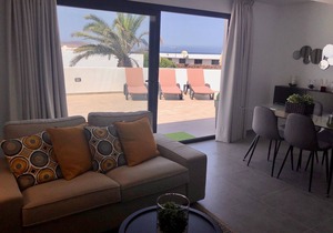 Bungalow one step away from Famara beach, spacious and totally new.