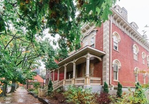 Business Suite - Walkable Entertainment