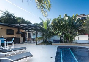 Buzios Geriba piscina e Hidro aquecida própria em condomínio