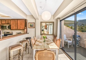 C63: 3BD CONDO + Balcony + 2 bathrooms