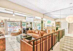 C63: 3BD CONDO + Balcony + 2 bathrooms