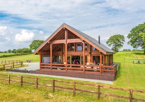 Cabin ∙ 4 bedrooms ∙ 8 guests