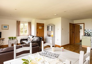 Cabin ∙ 2 bedrooms ∙ 4 guests