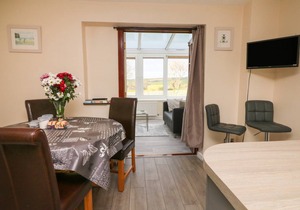 Cabin ∙ 2 bedrooms ∙ 4 guests