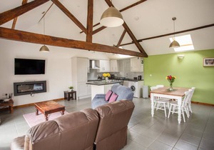 Cabin ∙ 2 bedrooms ∙ 4 guests