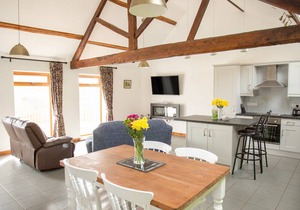 Cabin ∙ 2 bedrooms ∙ 4 guests