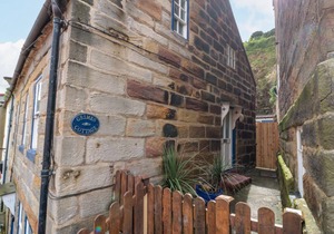 Cabin ∙ 2 bedrooms ∙ 4 guests