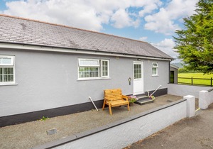 Cabin ∙ 2 bedrooms ∙ 4 guests