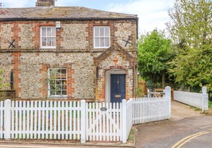 Cabin ∙ 2 bedrooms ∙ 4 guests