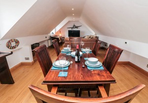 Cabin ∙ 3 bedrooms ∙ 5 guests