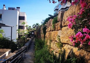 Camarate-golf sea views