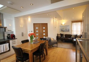 Cambridge city centre immaculate 2 bed apartment