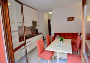 Camelia 21, Villaggio Lagi di Como, Acquaseria