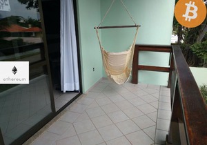 Casa em pequeno Condo na praia da Daniela.