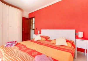 Casa Golfin - colorful house with large terrace in the sunny south