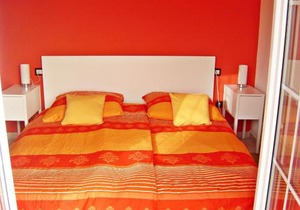 Casa Golfin - colorful house with large terrace in the sunny south