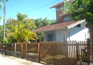 Casa Guarda do Embaú