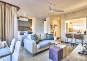 Cascades Sunny Studio with views