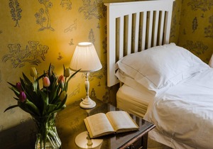 Castle House - 5 Bedroom Manorbier Castle House