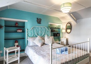 Castle Inn - Blue Room - Manorbier