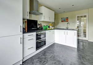 Cedars Lodge - One Bedroom House, Sleeps 2