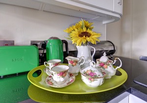 Cedars Lodge - One Bedroom House, Sleeps 2