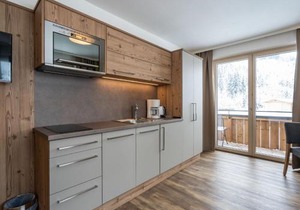 Chalet in Saalbach near Ski Lift and Sauna