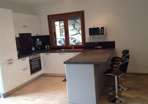 CHALET INDIVIDUEL TRES ENSOLEILLE AU CALME VUE IMPRENABLE